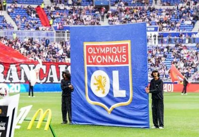 يبلغ 13 عاماً.. القبض على لاعب ليون الفرنسي بسبب جريمة قتل