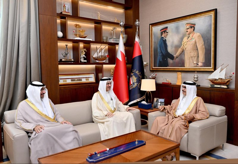 وزير الداخلية: سفراؤنا ينقلون الصورة الحضارية للمملكة وما تنعم به من استقرار