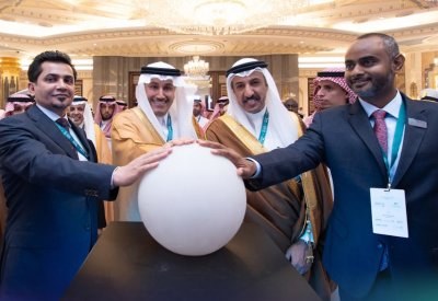 وزير "المواصلات": البحرين ماضية في دعم المبادرات الدولية لتعزيز استدامة قطاع النقل البحري