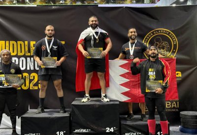 لاعب فريق وزارة الداخلية يحقق المركز الأول في بطولة أقوى رجل في الشرق الأوسط
