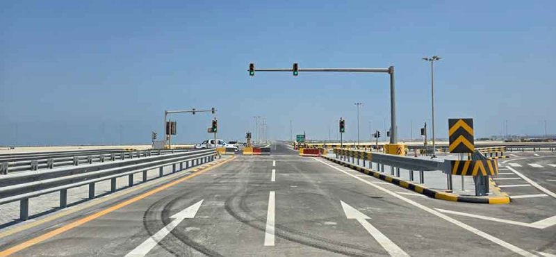 "الأشغال": إشارة ضوئية جديدة على تقاطع شارع 20 مع طريق 3469 في منطقة البسيتين