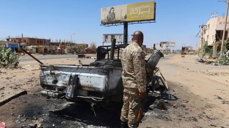 بمسيرات.. الجيش السوداني يقصف مواقع الدعم السريع في الفاشر