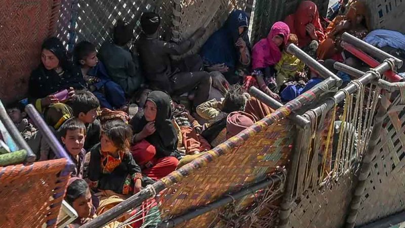 باكستان ترفض دعوات الأمم المتحدة لوقف ترحيل اللاجئين الأفغان