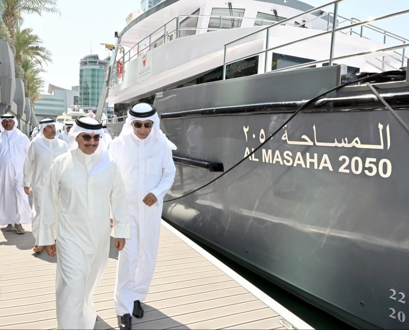 وزير الداخلية يدشن سفينة الأبحاث المتقدمة المساحة 2050