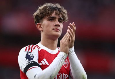 لاعب أرسنال يهدد رقمي لامين يامال في أبطال أوروبا