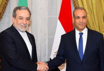 قبيل لقاء غروسي.. مباحثات بين عراقجي وعبد العاطي بالقاهرة