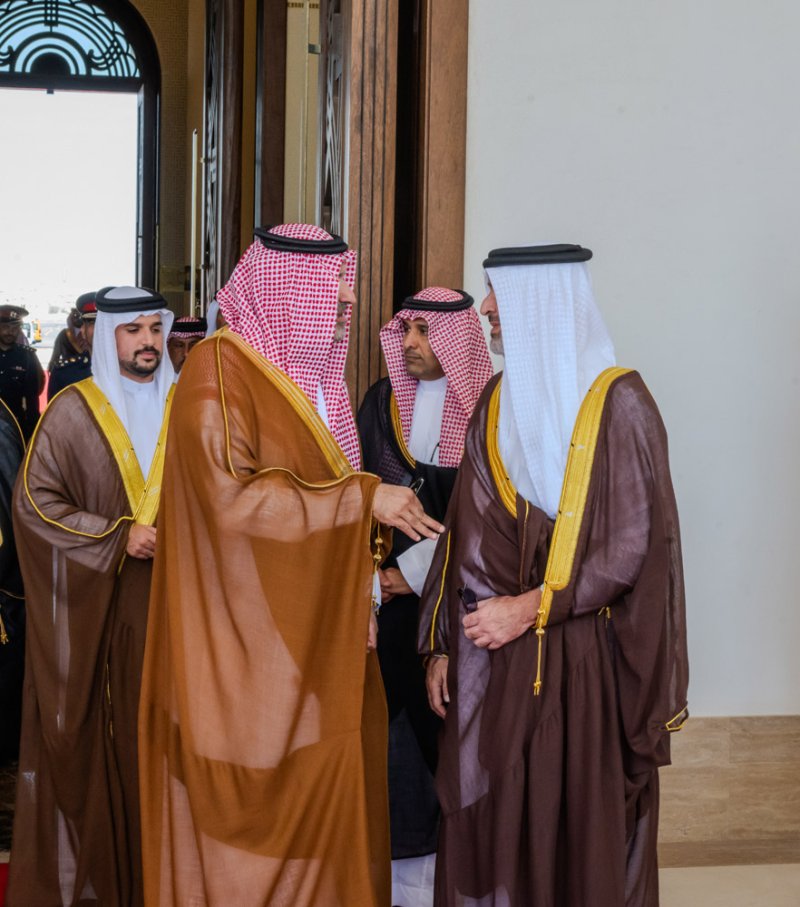 سمو المستشار الخاص لخادم الحرمين الشريفين يصل إلى مملكة البحرين