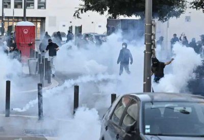 "يوم غضب وشلل".. فرنسا على صفيح ساخن واعتقال 295 شخصاً