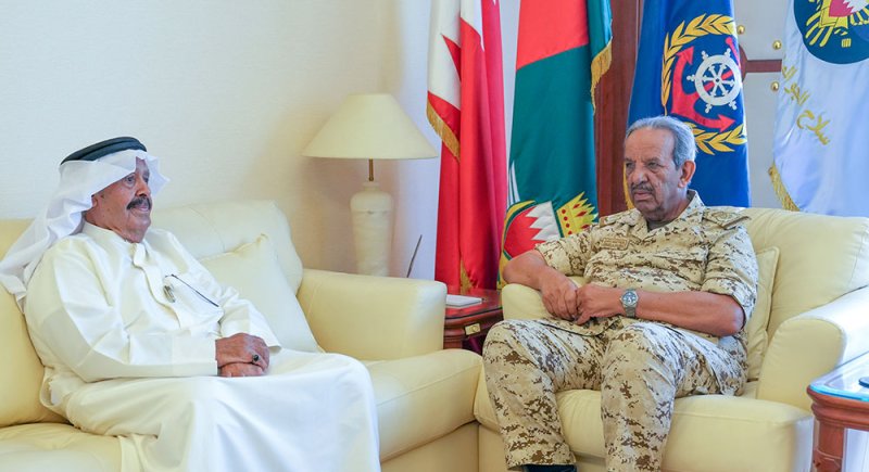 القائد العام  يستقبل أحمد بن محمد