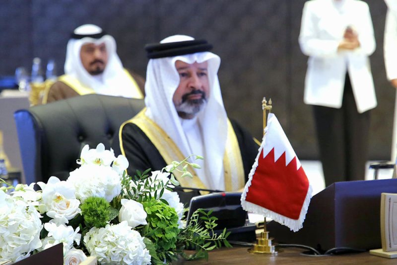 أحمد بن محمد: تطوير مهارات موظفي الرقابة في التحول الرقمي والذكاء الاصطناعي