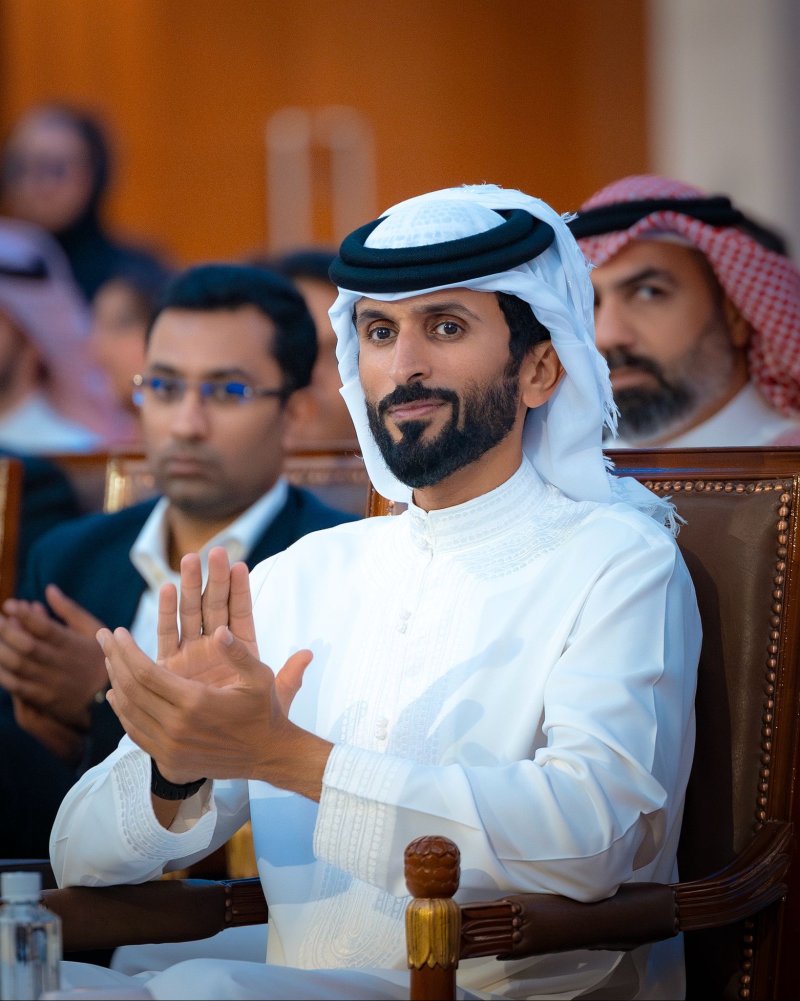 ناصر بن حمد: مشروع "أسري" للطاقة الشمسية يجسد الرؤية المستقبلية للمملكة في الابتكار البيئي والتحول للطاقة النظيفة