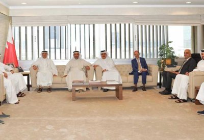 وزير العدل يستقبل رئيس مجلس إدارة جمعية رجال الأعمال البحرينية