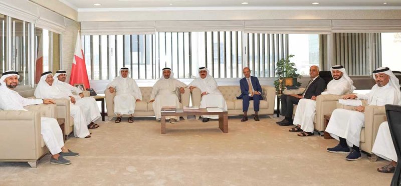 وزير العدل يستقبل رئيس مجلس إدارة جمعية رجال الأعمال البحرينية