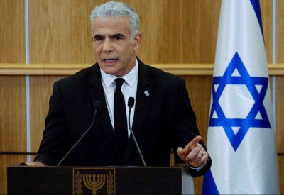 لابيد: ما يتردد عن مقترح مصري لتشكيل قوة عربية "ضربة موجعة"