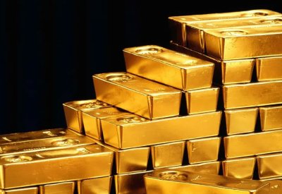 جهة مصرية تحول 200 كيلوغرام من الذهب مجانًا إلى خزائن البنك المركزي