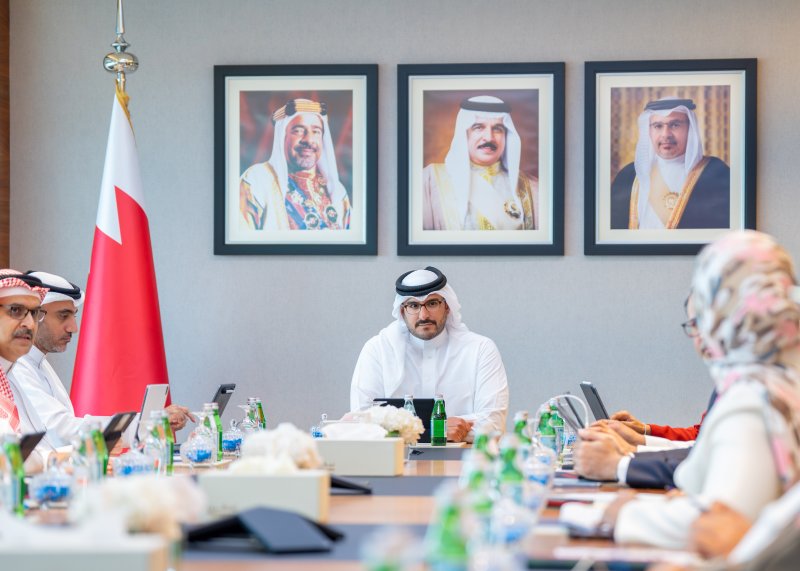 سمو الشيخ عيسى بن سلمان بن حمد يوجّه بتطوير إستراتيجية عمل الصندوق للخمس سنوات القادمة بما يسهم في تطوير الكوادر الوطنية ليكونوا الخيار الأول والأفضل في سوق العمل