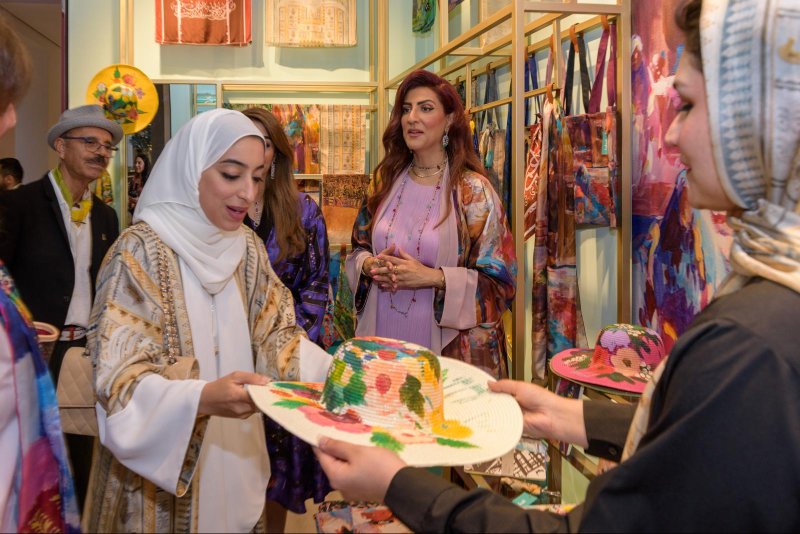 وزيرة السياحة تفتتح الفرع الجديد لمتجر "الندى" في مجمع مراسي جاليريا