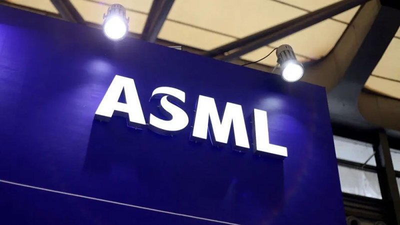 "ASML" تستثمر 1.5 مليار دولار في المنافس الأوروبي لـ "OpenAI"