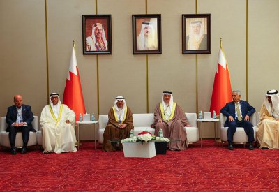 رئيسا مجلسي النواب والشورى: تقوية أواصر العلاقات البرلمانية بين البحرين ودول آسيا
