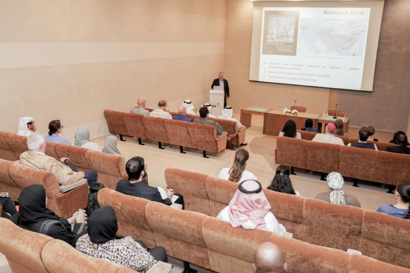 "الثقافة والآثار" تنظم ندوة "المواقع الأثرية المسيحية في شرق شبه الجزيرة العربية: تراث مشترك" في متحف البحرين الوطني