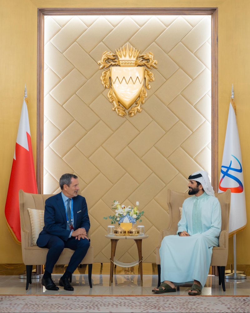 ناصر بن حمد يستقبل الرئيس التنفيذي لشركة شلمبرجير