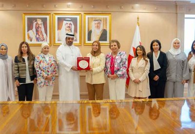 وزير المالية والاقتصاد الوطني يلتقي مجلس إدارة جمعية سيدات الأعمال البحرينية