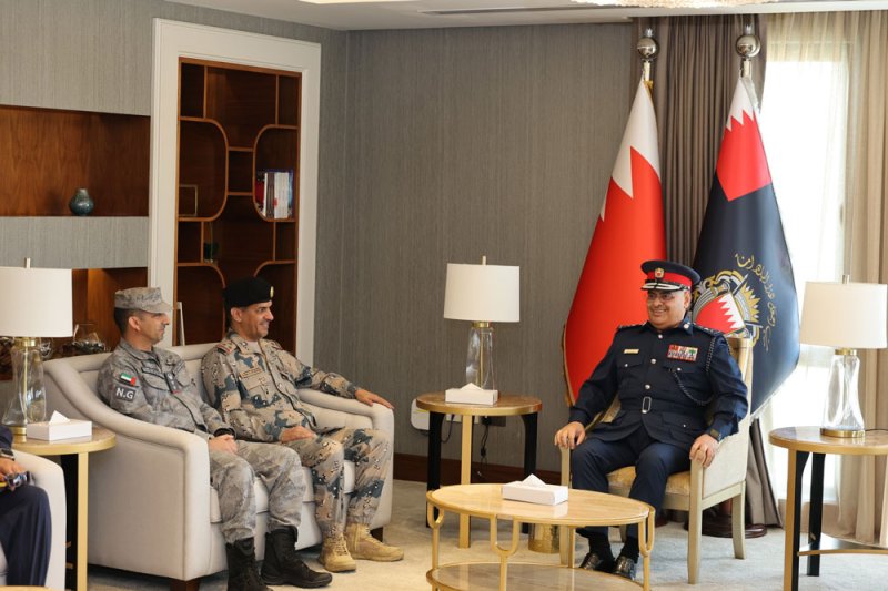 رئيس الأمن العام يستقبل الفريق الأمني الخليجي المشترك بخفر السواحل وحرس الحدود بدول التعاون