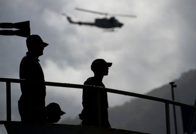 فنزويلا ترد على التصعيد الأميركي باستعراض عسكري
