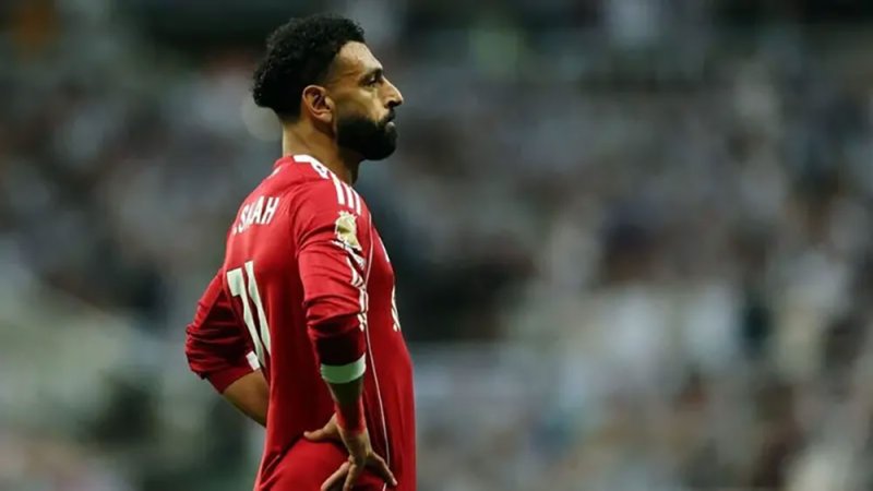 "المهووس بصلاح" يستبعد النجم المصري من جائزة الكرة الذهبية