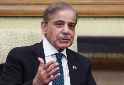 رئيس وزراء باكستان يحدد "شرطا" للسلام مع الهند