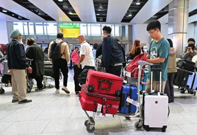 شلل في مطارات أوروبا.. سباق لإصلاح خلل تسجيل الوصول