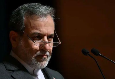 فيينا أم نيويورك؟.. تضارب حول وجهة عراقجي