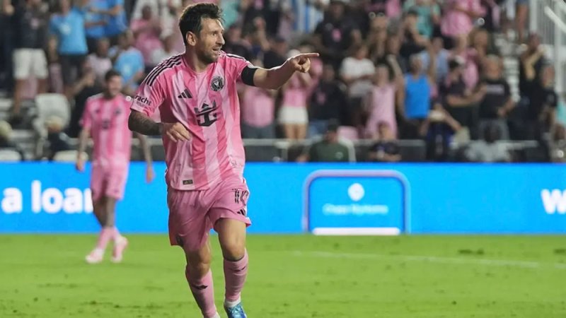 ميسي ينفرد بصدارة هدافي الدوري الأميركي