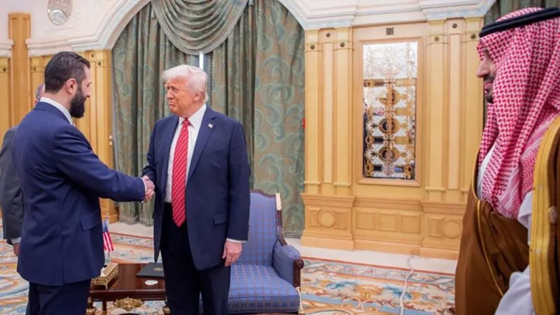 الشرع: ترامب اتخذ خطوات كبيرة تجاه سوريا وآمل لقاءه