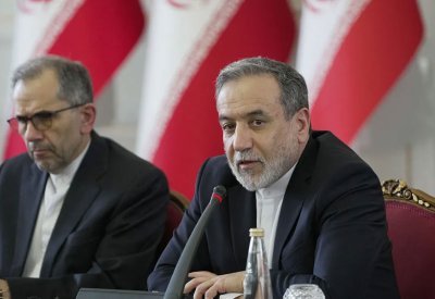 إيران تنخرط في "مفاوضات اللحظة الأخيرة" مع أوروبا