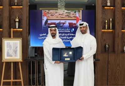 الرئيس التنفيذي لمركز ناصر العلمي والتقني يستقبل سفير  دولة الإمارات العربية المتحدة لدى مملكة البحرين
