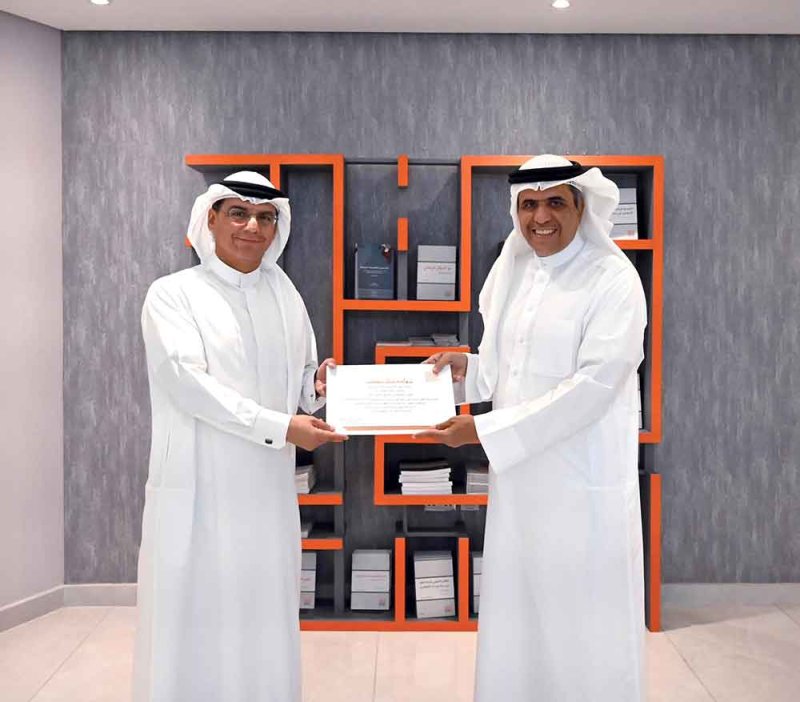 الرميحي يكرم شكر الله بعد فوز "التنمية السياسية" في التمرين السيبراني الوطني