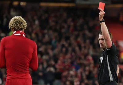 إيكيتيكي ينسى الإنذار ويتلقى طرداً "كوميدياً" مع ليفربول