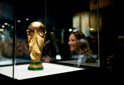 "فيفا" يناقش زيادة عدد مقاعد المونديال إلى 64 منتخباً