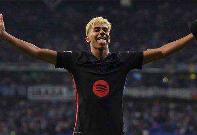 مدرب برشلونة يعلّق على "خيبة عدم فوز يامال بالكرة الذهبية"