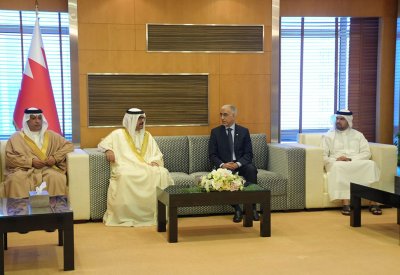 سمو محافظ الجنوبية يبحث ووزير الأشغال تنفيذ المشاريع الخدمية والتنموية بالمحافظة