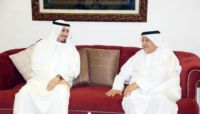 محافظ العاصمة: المجالس البحرينية تجسد القيم الوطنية وتعزز التواصل مع الأهالي