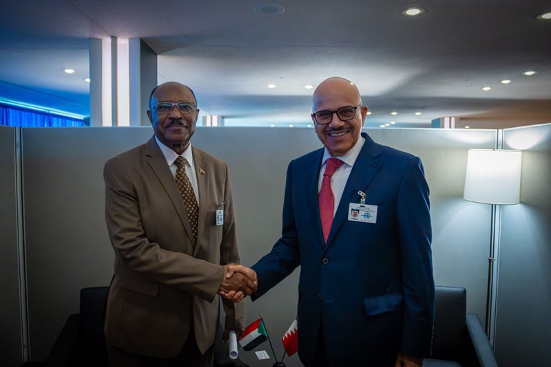 وزير الخارجية يلتقي مع وزير الخارجية في جمهورية السودان