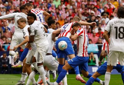 صحيفة "آس": ألونسو غير كفء.. وجدول ريال مدريد "خدعنا"