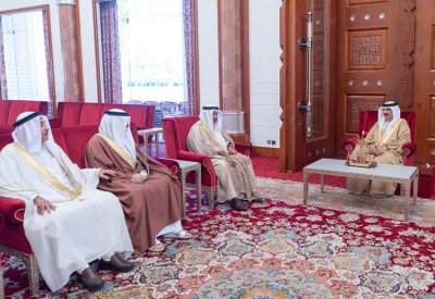 الملك المعظم يوجه إلى سرعة تنفيذ المشاريع الإسكانية بمدينة المحرق