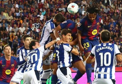 كوندي ينتقد لاعبي برشلونة بعد تصدر الدوري الإسباني