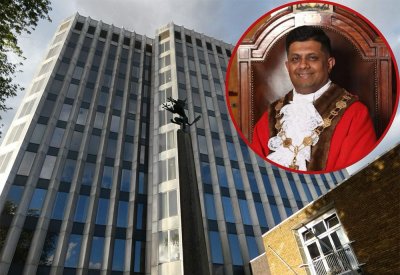 بريطانيا.. لجنة السلوكيات تدين العمدة السابق لإنفيلد في لندن باستغلال منصبه