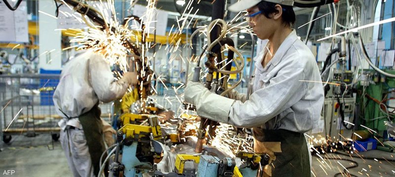 التصنيع في الصين يواصل الانكماش لكن بوتيرة أبطأ في سبتمبر