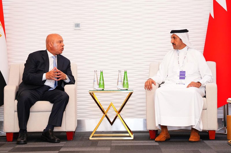 وزير المواصلات يلتقي عدد من الوزراء والمسؤولين لتعزيز التعاون في مجال النقل