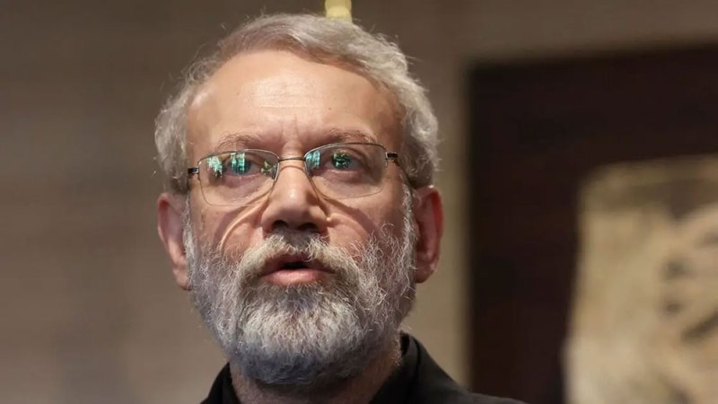لاريجاني: حزب الله قادر على قلب الموازين في لبنان
